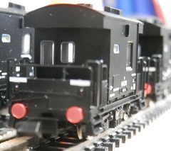 �8000 ���Ǖi