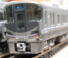 225�n100�ԑ� 8��