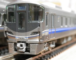 225�n700�ԑ� 4��